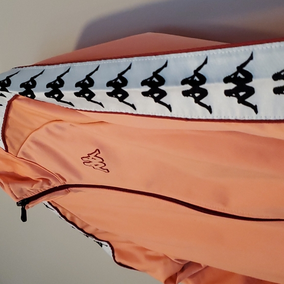 💥MOVING SALE💥 Worn once Peach Kappa Track jacket with burgundy trim - Picture 3 of 5